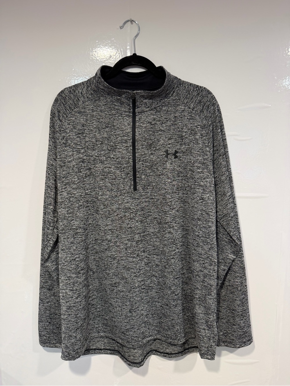 Under Armour Men's Black and Gray Heather Quarter-Zip Pullover